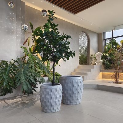 D390*H410B D340*H360 बनावट वाली सतह और ठंढ प्रतिरोधी चरित्र के साथ फाइबर क्ले प्लांटर